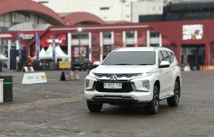 Rasakan Manuver serta juga Fitur Mitsubishi New Pajero Sport Dakar Ultimate pada IIMS 2025