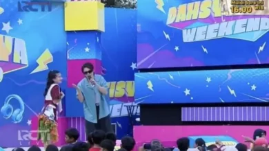 Seru! Ghea Youbi dan juga Rafael Tan Bagi-bagi Rambutan di tempat tempat Dahsyatnya Weekend Garut