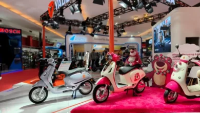 Skuter Yadea Menunjukkan Centil Bikin Gemes Pengunjung IIMS 2025