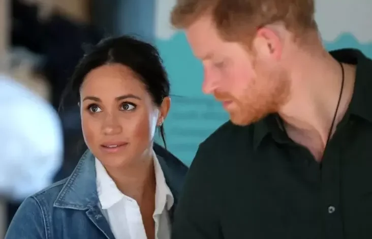 Takut Istri, Pangeran Harry Diibaratkan Anak Kecil yang tersebut mana Bersembunyi di Balik Meghan Markle