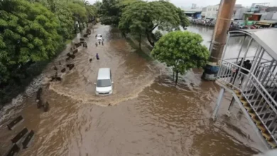 Waspada! Cuaca Ekstrem Mengintai di tempat area Awal Februari 2025