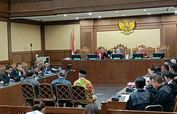 2 Hakim yang dimaksud mana Vonis Bebas Ronald Tannur Bersaksi pada Sidang Zarof Ricar