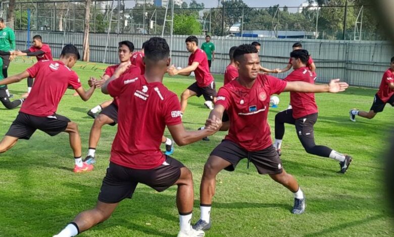 Daftar Top skor Kejuaraan 2 musim 2024/2025: Ramai Rumakiek teratas