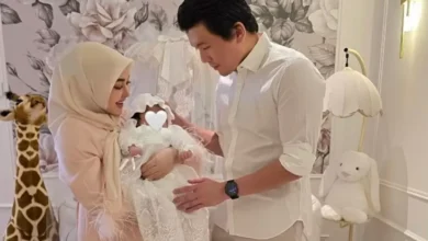 Anak Syahrini Kenakan Kaus Kaki Seharga UMR, Netizen: Biaya Hidup Gue