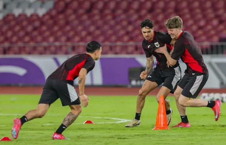Bedah Strategi Patrick Kluivert ketika Timnas Indonesia vs Bahrain: Menunjukkan Menyerang atau Bertahan Total?