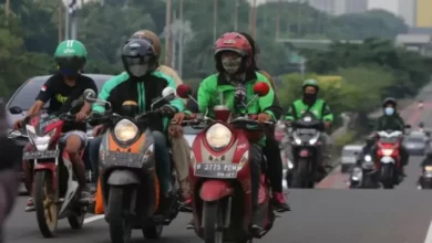 Bukan Transfer, Menaker Minta THR Ojol pada Bentuk Uang Tunai