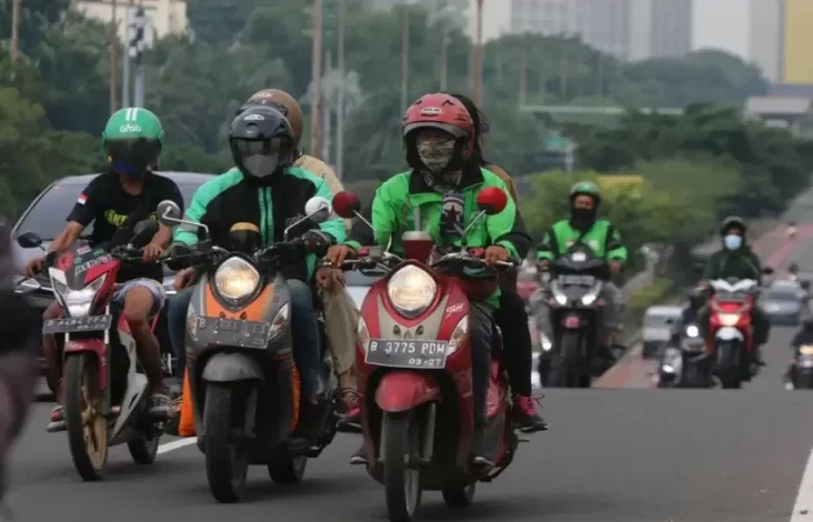 Bukan Transfer, Menaker Minta THR Ojol pada Bentuk Uang Tunai