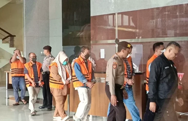 Identitas 6 Tersangka Kasus Dugaan Suap Proyek dalam di OKU, Anggota DPRD hingga Kepala Dinas