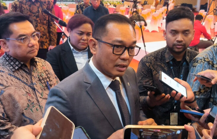 IHSG Longsor hingga 6%, Wamen Penyertaan Modal Soroti Soal Konsistensi Kebijakan pemerintahan