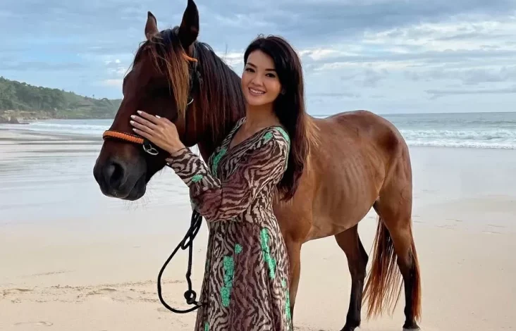 Intip Rumah Mewah Farah Quinn pada di Amerika Serikat, Harganya Rp162 Miliar