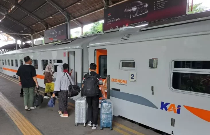 Kereta Lebaran Jarak Jauh Masih Tersedia 1,4 Juta Kursi