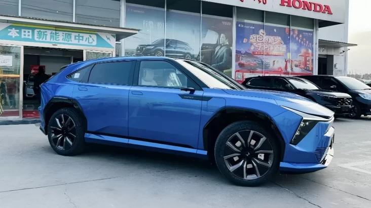 Siap Dijual di dalam di China, Honda Pamer Mobil Listrik S7