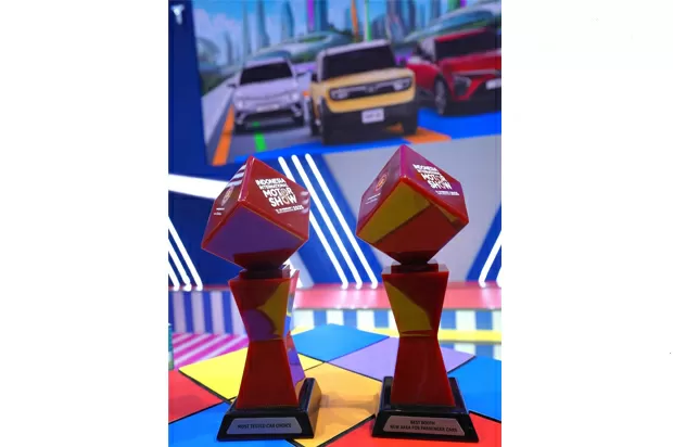 VinFast VF 3 Jadi Sorotan dan juga Curi Perhatian Penggunawan di tempat tempat Ajang IIMS 2025