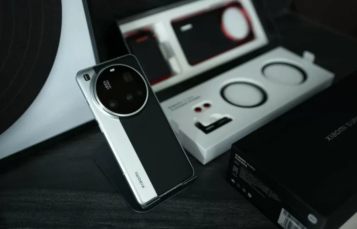 Xiaomi 15 Ultra Pecahkan Rekor Penjualan dalam pada Hari Pertama!