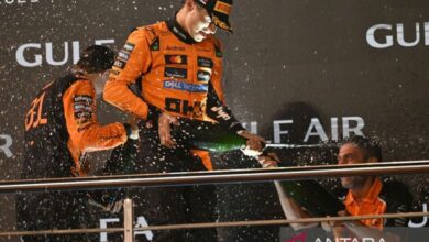Piastri persembahkan kemenangan GP Bahrain untuk McLaren