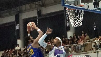 Satya Wacana Salatiga kalah 75-100 dari Tangerang Hawks Basketball