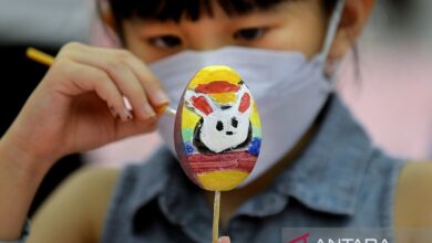10 ide kegiatan positif untuk merayakan Paskah di dalam di rumah