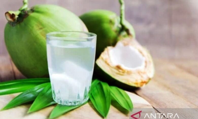 8 minuman alami efektif bantu basmi lemak ke perut