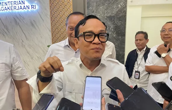 Sebut Batas Umur Jadi Penghambat Pencari Kerja, Wamenaker Minta Dihapus!