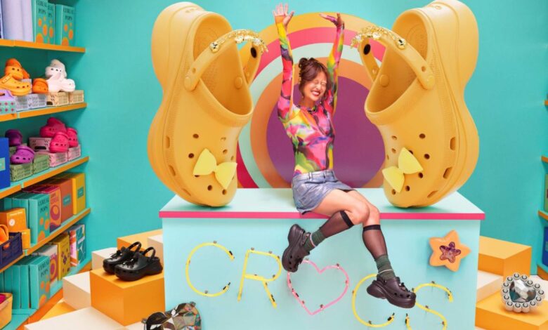 Crocs bawa kembali Bae Clog yang tersebut mana ikonik untuk pencinta fesyen