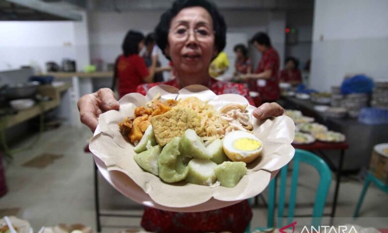 10 makanan wajib pada waktu perayaan Imlek